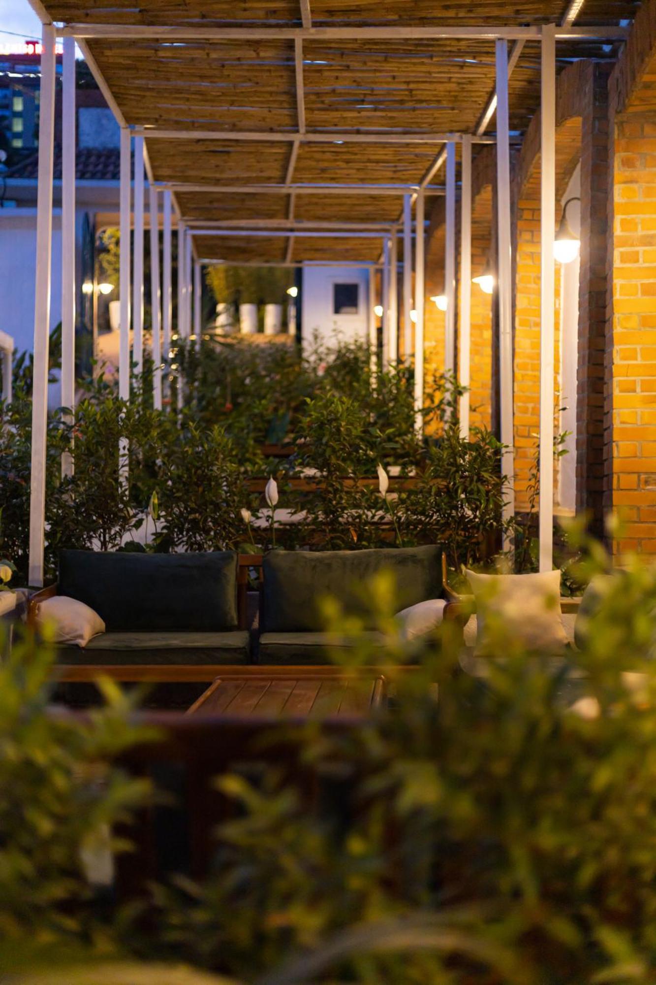 Hotel The Nest Kigali Esterno foto